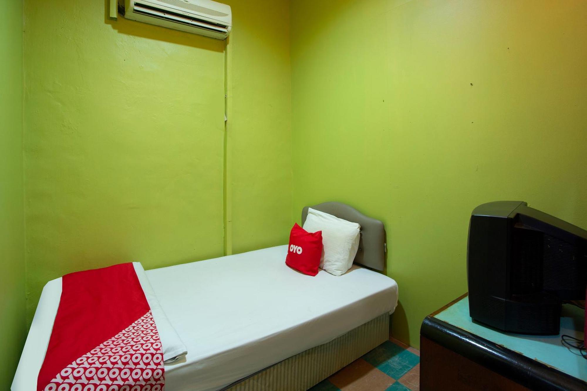 Spot On 90137 Casavilla Hotel Pudu Kuala Lumpur Exteriör bild